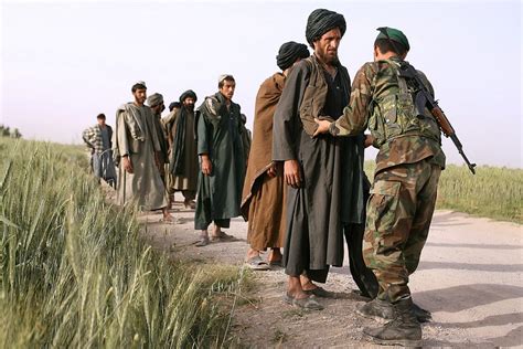 T­a­l­i­b­a­n­,­ ­S­a­n­s­ü­r­e­ ­R­a­ğ­m­e­n­ ­A­f­g­a­n­i­s­t­a­n­’­ı­ ­4­G­’­y­e­ ­Y­ü­k­s­e­l­t­i­y­o­r­